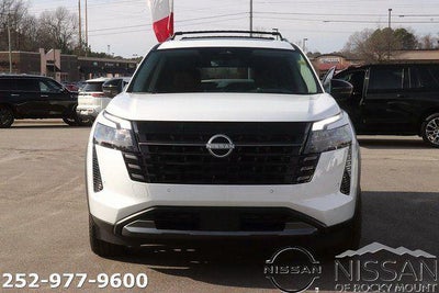 2026 Nissan Pathfinder Platinum 2WD