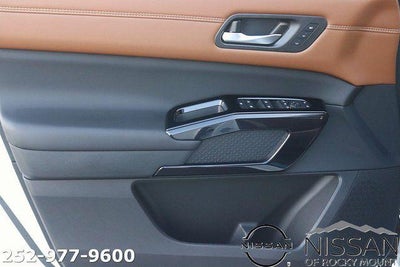 2026 Nissan Pathfinder Platinum 2WD