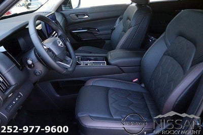 2026 Nissan Pathfinder Platinum 2WD