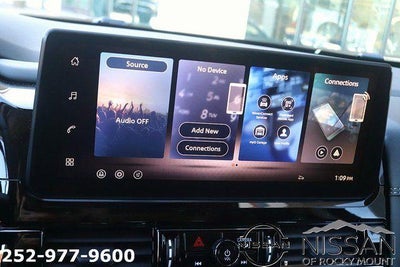 2026 Nissan Pathfinder Platinum 2WD