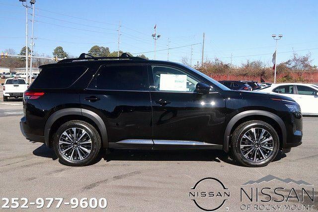 2026 Nissan Pathfinder Platinum 2WD