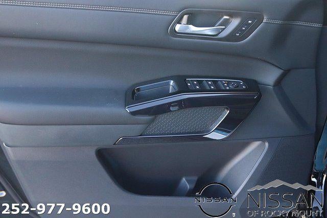 2026 Nissan Pathfinder Platinum 2WD