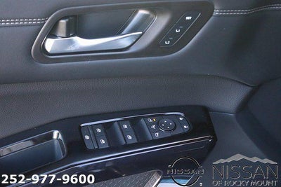 2026 Nissan Pathfinder Platinum 2WD