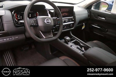 2026 Nissan Pathfinder Platinum 2WD