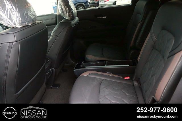 2026 Nissan Pathfinder Platinum 2WD