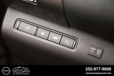 2026 Nissan Pathfinder Platinum 2WD