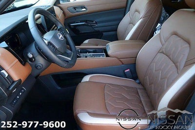 2026 Nissan Pathfinder Platinum 2WD