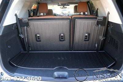 2026 Nissan Pathfinder Platinum 2WD