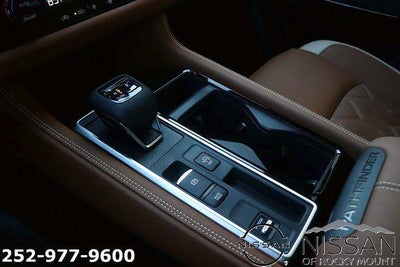 2026 Nissan Pathfinder Platinum 2WD