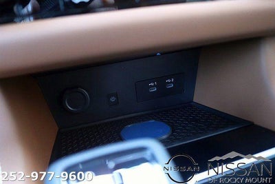 2026 Nissan Pathfinder Platinum 2WD