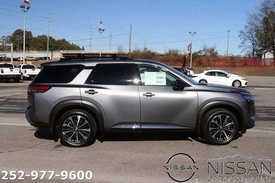 2026 Nissan Pathfinder Platinum 2WD