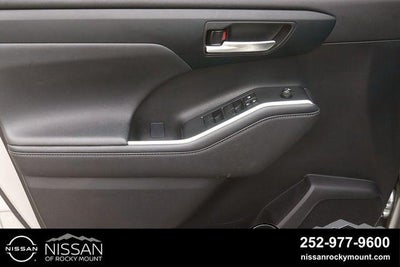 2023 Toyota Highlander XLE FWD (Natl)