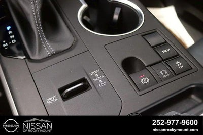 2023 Toyota Highlander XLE FWD (Natl)