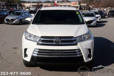2019 Toyota Highlander LE I4 FWD (Natl)