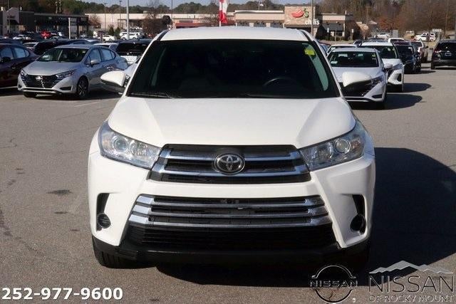 2019 Toyota Highlander LE I4 FWD (Natl)