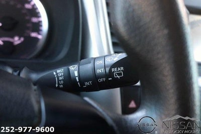 2019 Toyota Highlander LE I4 FWD (Natl)