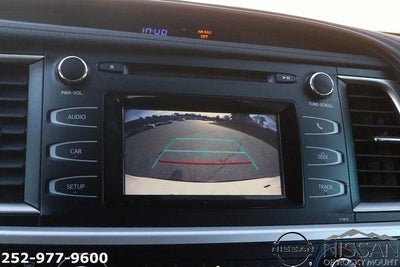 2019 Toyota Highlander LE I4 FWD (Natl)