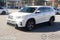 2019 Toyota Highlander LE I4 FWD (Natl)