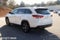 2019 Toyota Highlander LE I4 FWD (Natl)