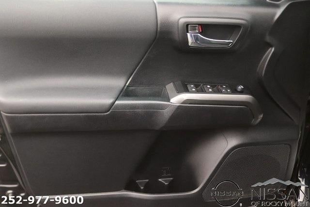 2020 Toyota Tacoma 4WD 4WD TRD Sport Double Cab 5' Bed V6 MT (Natl)