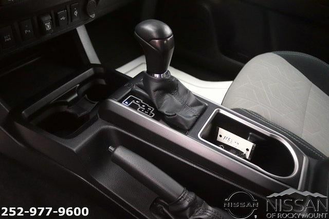 2020 Toyota Tacoma 4WD 4WD TRD Sport Double Cab 5' Bed V6 MT (Natl)