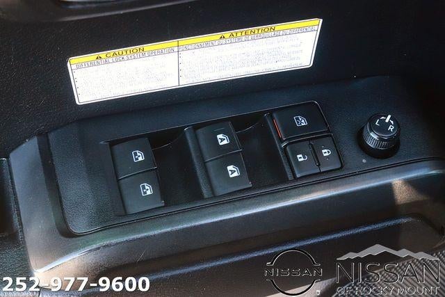 2020 Toyota Tacoma 4WD 4WD TRD Off Road Double Cab 5' Bed V6 AT (Natl)