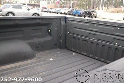 2017 Toyota Tundra 2WD 2WD SR5 CrewMax 5.5' Bed 5.7L FFV (SE)