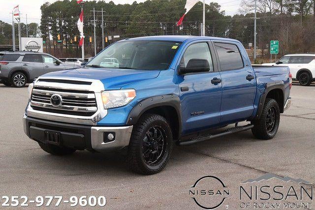 2017 Toyota Tundra 2WD 2WD SR5 CrewMax 5.5' Bed 5.7L FFV (SE)