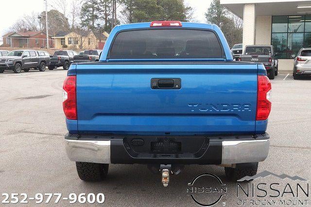 2017 Toyota Tundra 2WD 2WD SR5 CrewMax 5.5' Bed 5.7L FFV (SE)