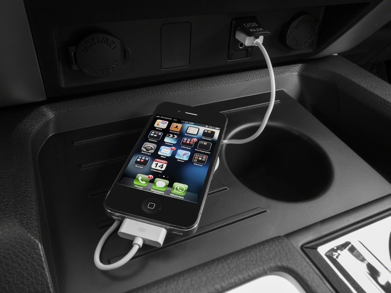 2017 Toyota Tundra 2WD 2WD SR5 CrewMax 5.5' Bed 5.7L FFV (SE)