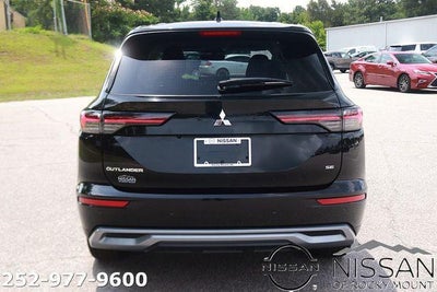 2025 Mitsubishi Outlander SE FWD