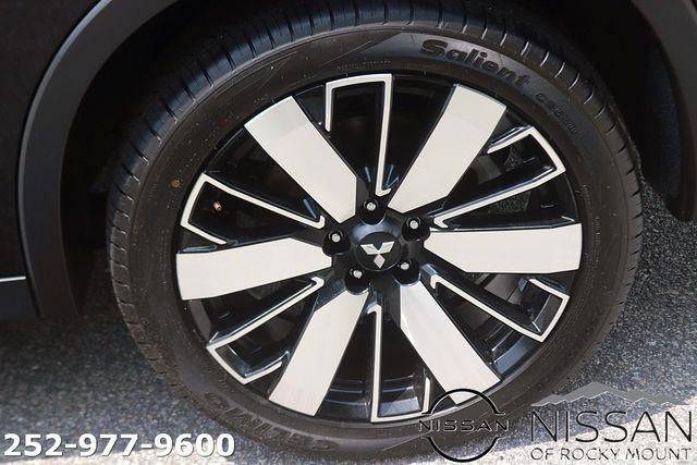 2025 Mitsubishi Outlander SE FWD