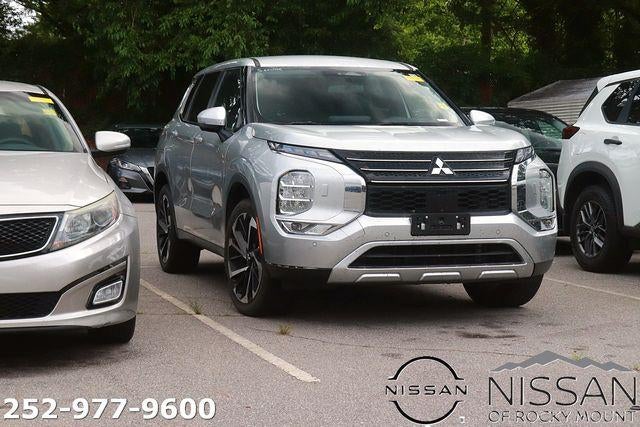 2025 Mitsubishi Outlander SE S-AWC's photo