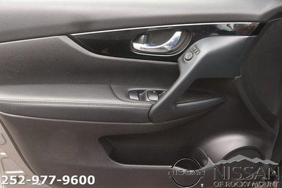 2022 Nissan Rogue Sport AWD SL