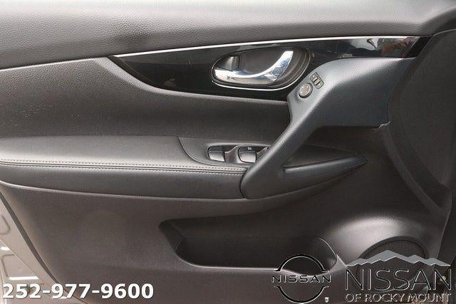 2022 Nissan Rogue Sport AWD SL