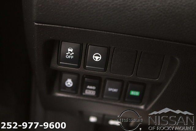 2022 Nissan Rogue Sport AWD SL