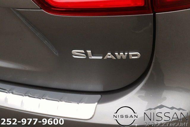 2022 Nissan Rogue Sport AWD SL