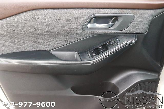 2021 Nissan Rogue FWD SV