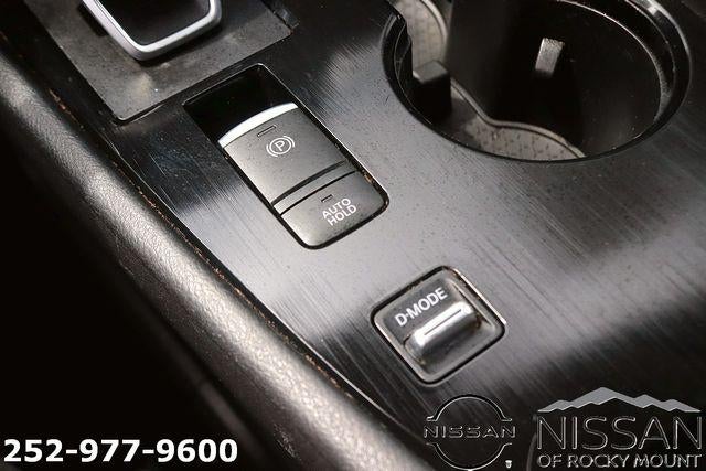 2021 Nissan Rogue FWD SV