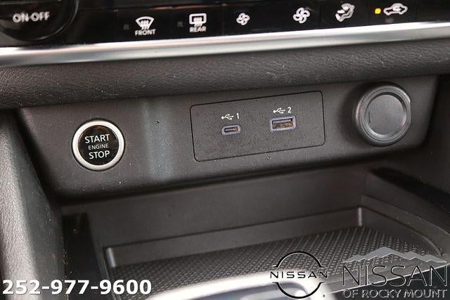 2021 Nissan Rogue FWD SV