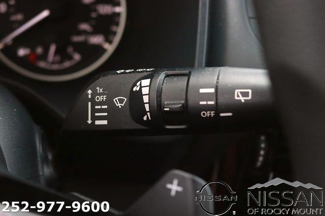 2021 Nissan Rogue FWD SV