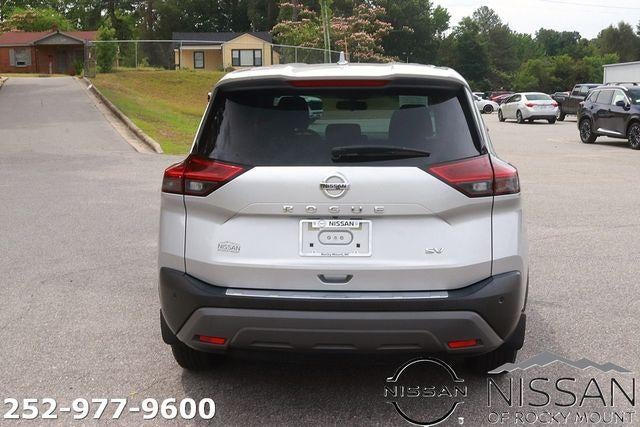 2021 Nissan Rogue FWD SV