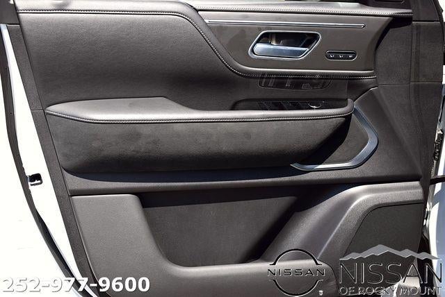 2025 INFINITI QX80 LUXE AWD