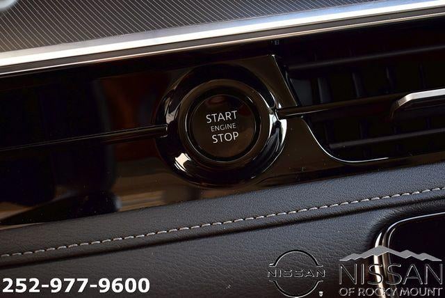 2025 INFINITI QX80 LUXE AWD