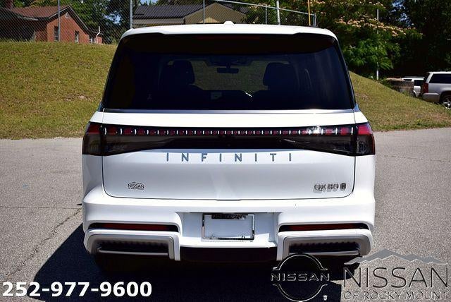 2025 INFINITI QX80 LUXE AWD
