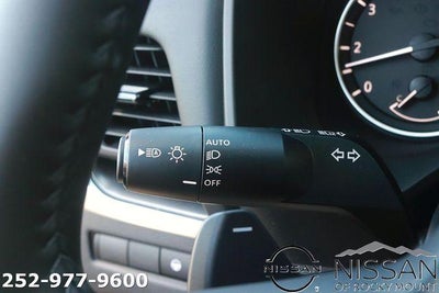 2026 Nissan Rogue 2026.5 FWD Dark Armor