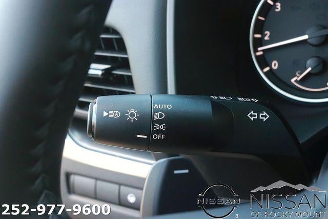 2026 Nissan Rogue 2026.5 FWD Dark Armor