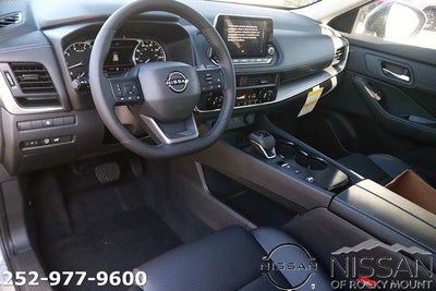 2026 Nissan Rogue 2026.5 FWD Dark Armor