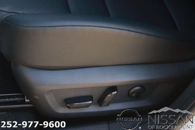 2026 Nissan Rogue 2026.5 FWD Dark Armor