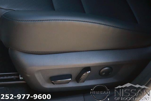 2026 Nissan Rogue 2026.5 FWD Dark Armor